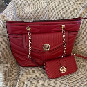 Chic Red Quilted Shoulder Bag Set